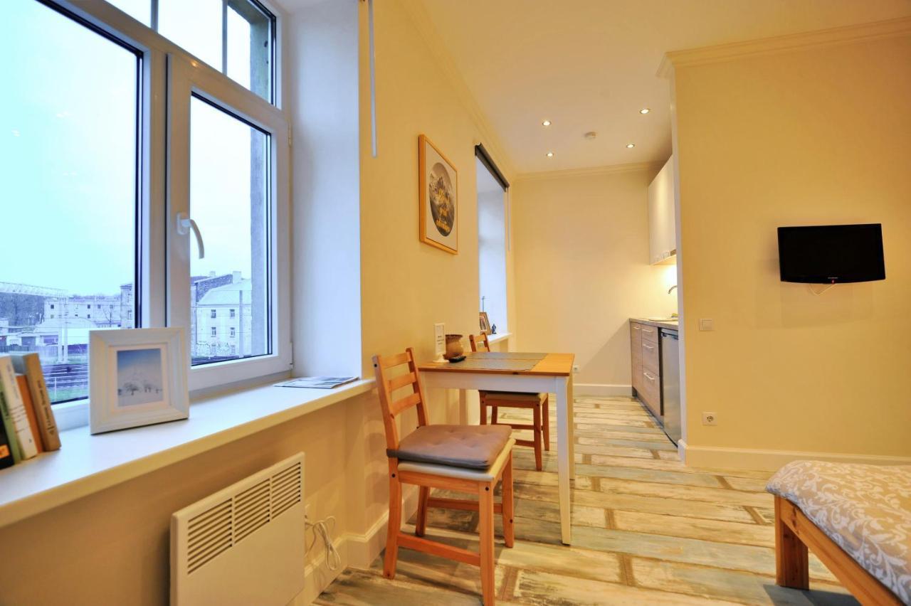 Gertrudes Residence Stay In Light-Filled Studio Apartment In Central Riga Bagian luar foto