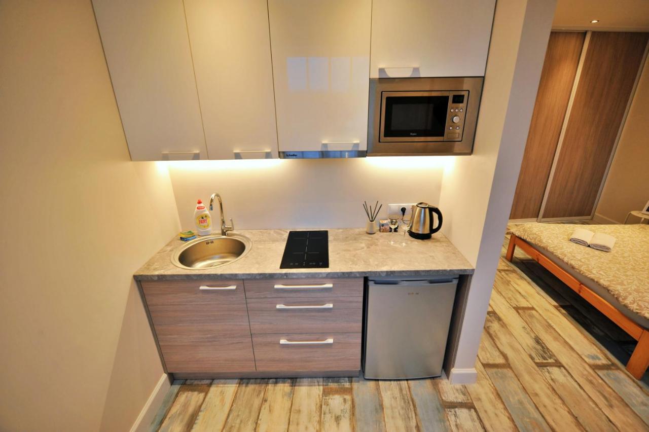 Gertrudes Residence Stay In Light-Filled Studio Apartment In Central Riga Bagian luar foto