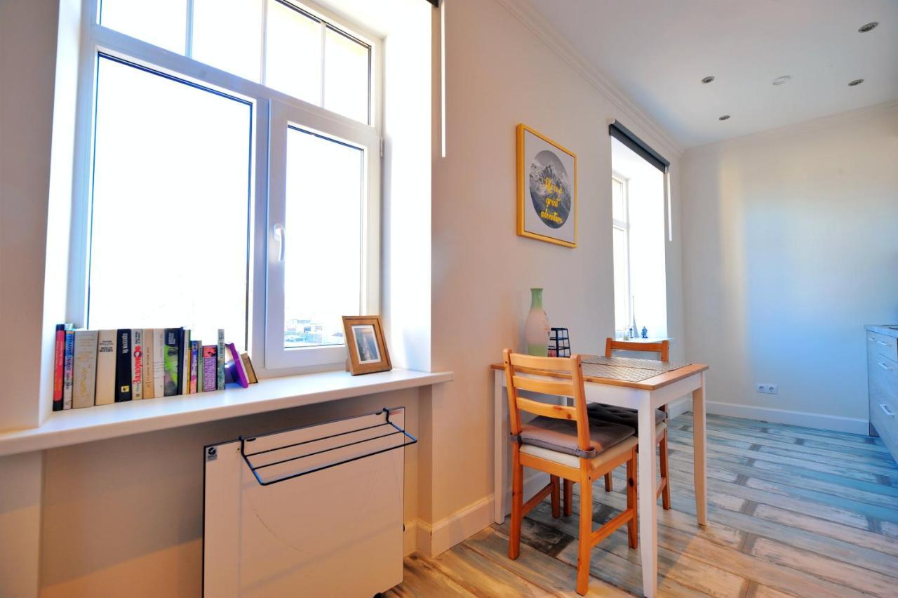 Gertrudes Residence Stay In Light-Filled Studio Apartment In Central Riga Bagian luar foto